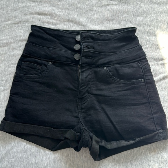 Denim Shorts - High waisted - Picture 1 of 4